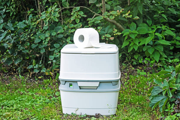 Best Portable restroom solutions  in Akron, PA