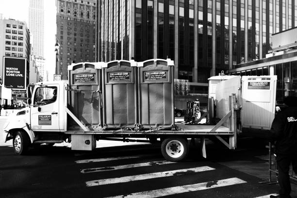 Best Luxury portable toilet rental  in Akron, PA